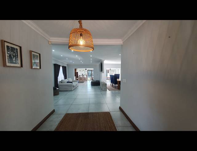 4 BEDROOM FREEHOLD FOR SALE IN BRACKENHURST